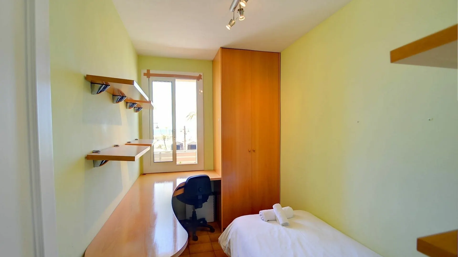 Sea Front Apartment Sitges