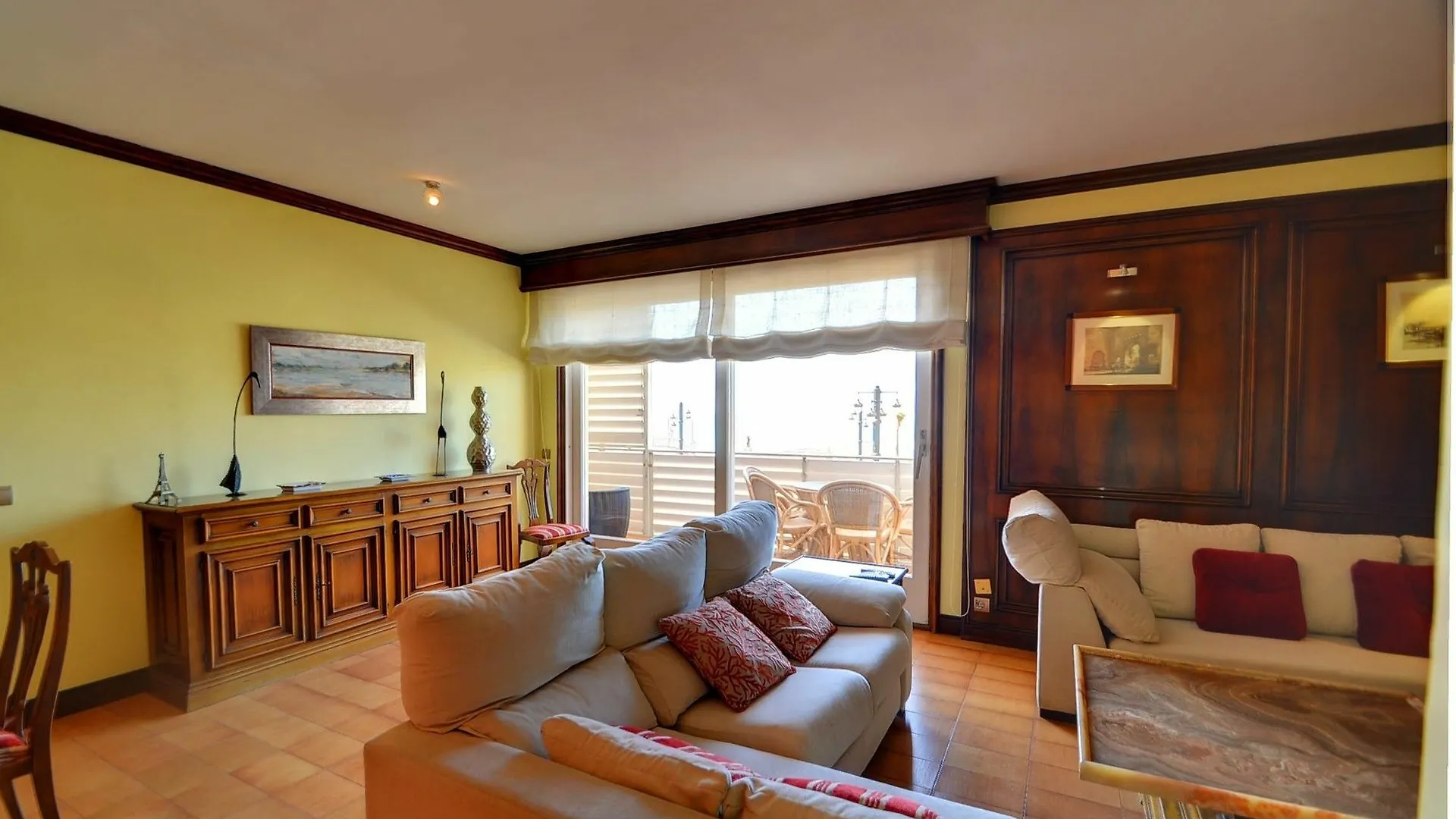 Sea Front Apartment Sitges