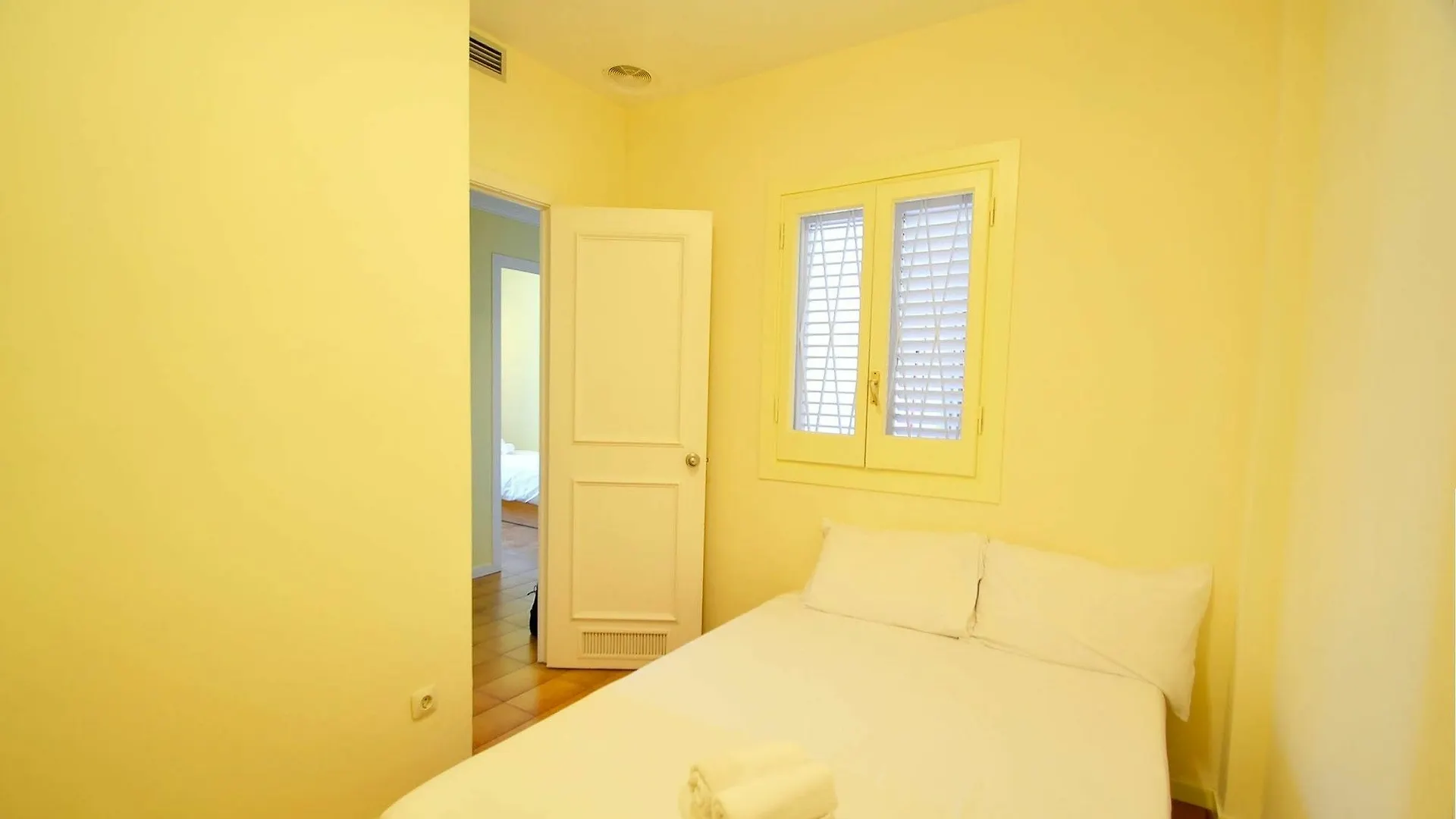 Sea Front Apartment Sitges 0*,  Spain